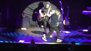 Live @ flicker world tour niall horan ...