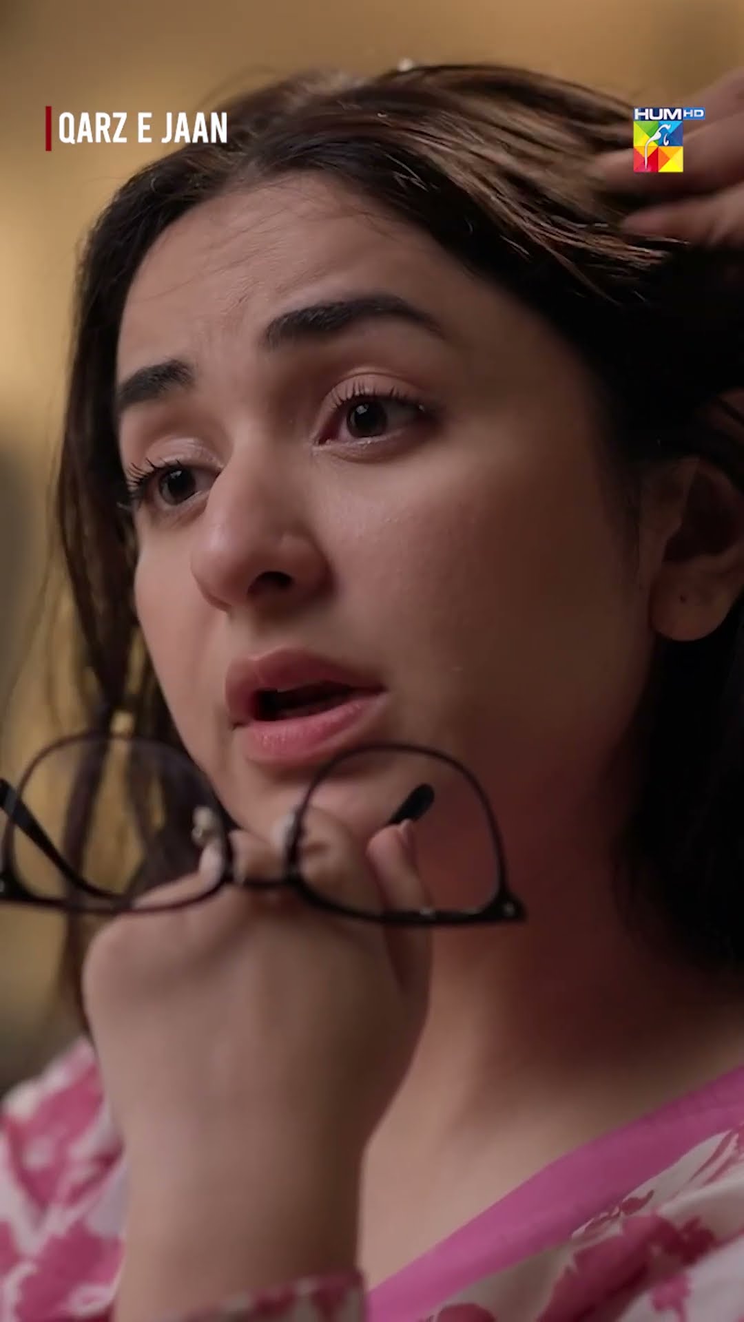 Nashwa Ke Dil Mein Kis Cheez Ka Bojh Hai...?? #qarzejaan #yumnazaidi #usamakhan #humtv #shorts