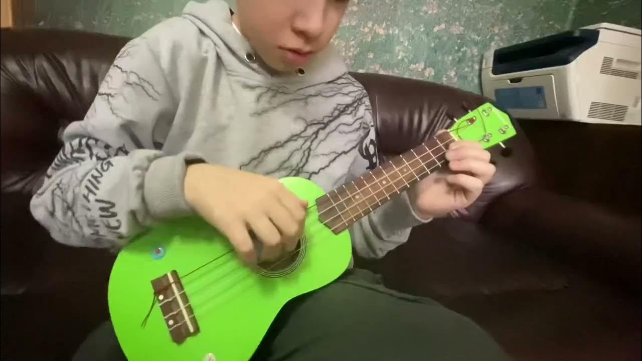 Укулеле: посадка, руки - YouTube