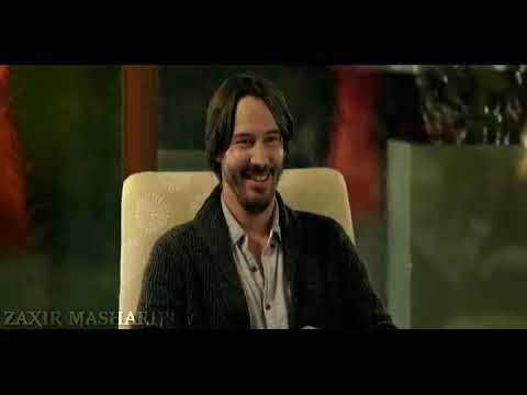 Erkak qizning trusigini yechib, hidlaydi Erkak qizning trusigini yechib, hidlaydi