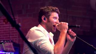 Brett Eldredge Live From Brick Street 'Mean To Me' HD 1080p by Brick Street Live 8,314 views 9 years ago 3 minutes, 59 seconds