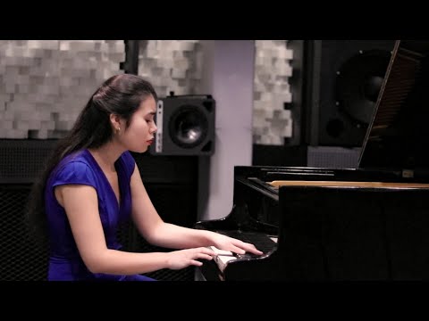 Adriana von Franqué: Maurice Ravel - Oiseaux tristes (Miroirs)