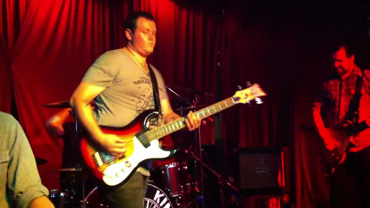 Stomp Box Live at The Penny Black Melbourne - "Monkey Tail"
