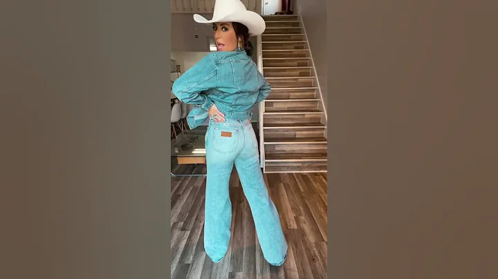 Country Concert Outfit: My Favorite Western Outfits for Women #westernfashion #musicfestival