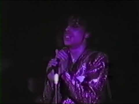 (60 FPS, Unaltered version) Prince Live - Purple Rain - Minneapolis (USA) 1983