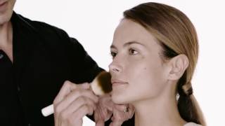 La Mer: How To Powder Technique