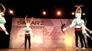 Avalukkenna Azhagiya Mugam | Server Sundaram | Sagarz Dance Academy | Dance Out 2017