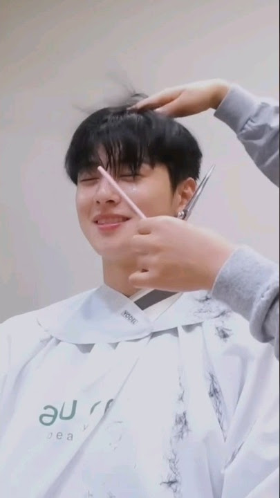 He looks good with both long & short hair 😍 #chaeunwoo #eunwoo #astro