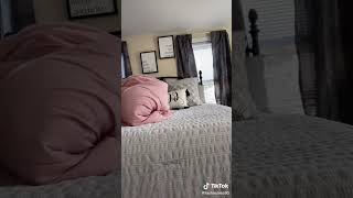 Mom vs. Dad: The Bedtime Routine#parenting #bedtimeRoutine #momVsDad #funny