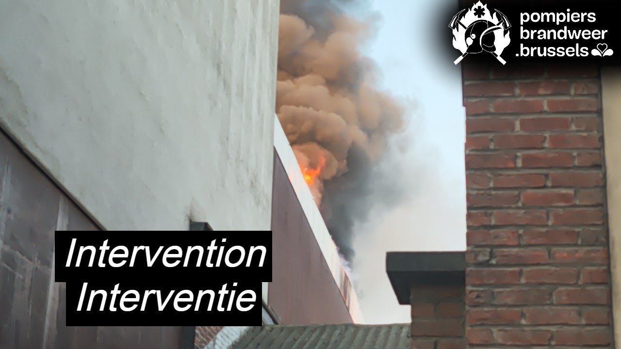 Feu de Terrasse Dans Une école de Molenbeek à Bruxelles