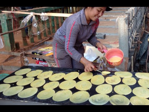 Pancake making live at Boeung Yeak Laom resort in Ratanakiri Province