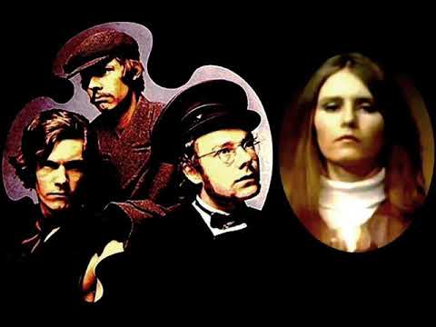Giles, Giles &amp; Fripp feat. Judy Dyble - I Talk To The Wind (1968)