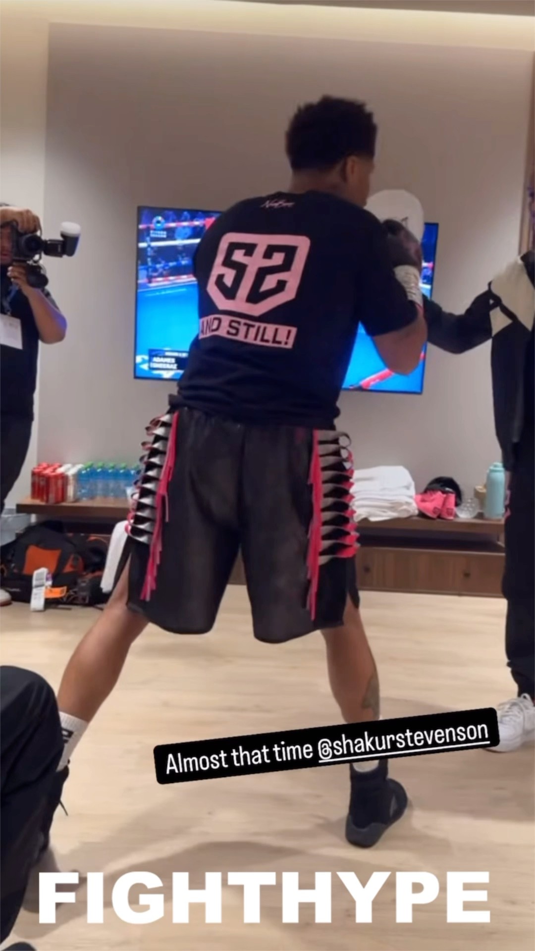 Shakur Stevenson WARMS UP to BEAT DOWN Josh Padley MOMENTS BEFORE SHOWDOWN