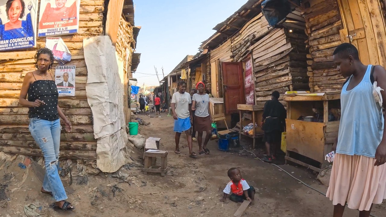 SLUMS OF AFRICA | BWAISE🌍🇺🇬