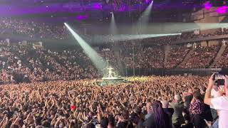 Kiss - Paul Stanley zip lining across the arena - Paris, France 06/07/2022