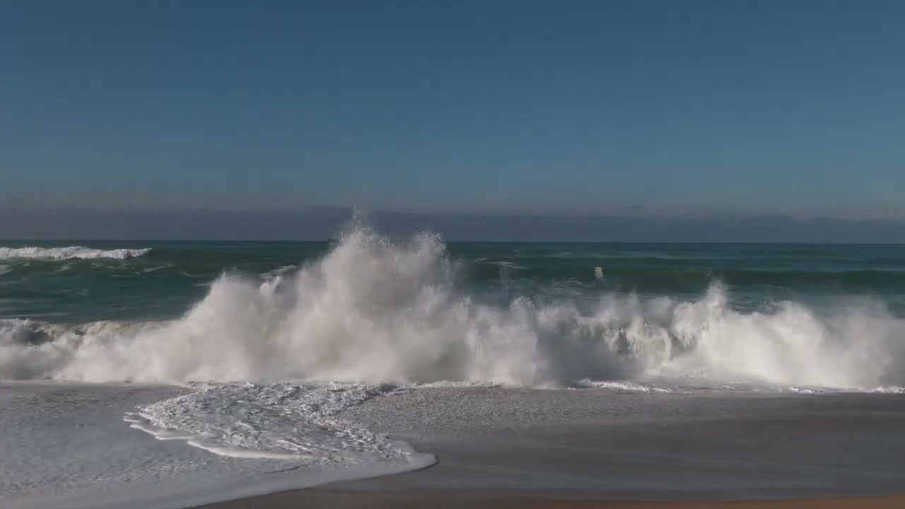 🌊 Ocean Waves - Continuous Video