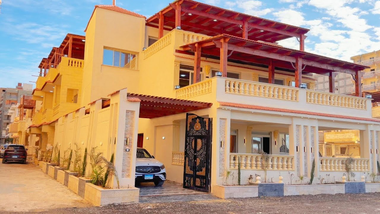 قصر للبيع في ساحل شمالي داخل كومبوند امن وحراسة و مساحته 300 متر بالاجهزة والفرش وقسط علي 4 سنين