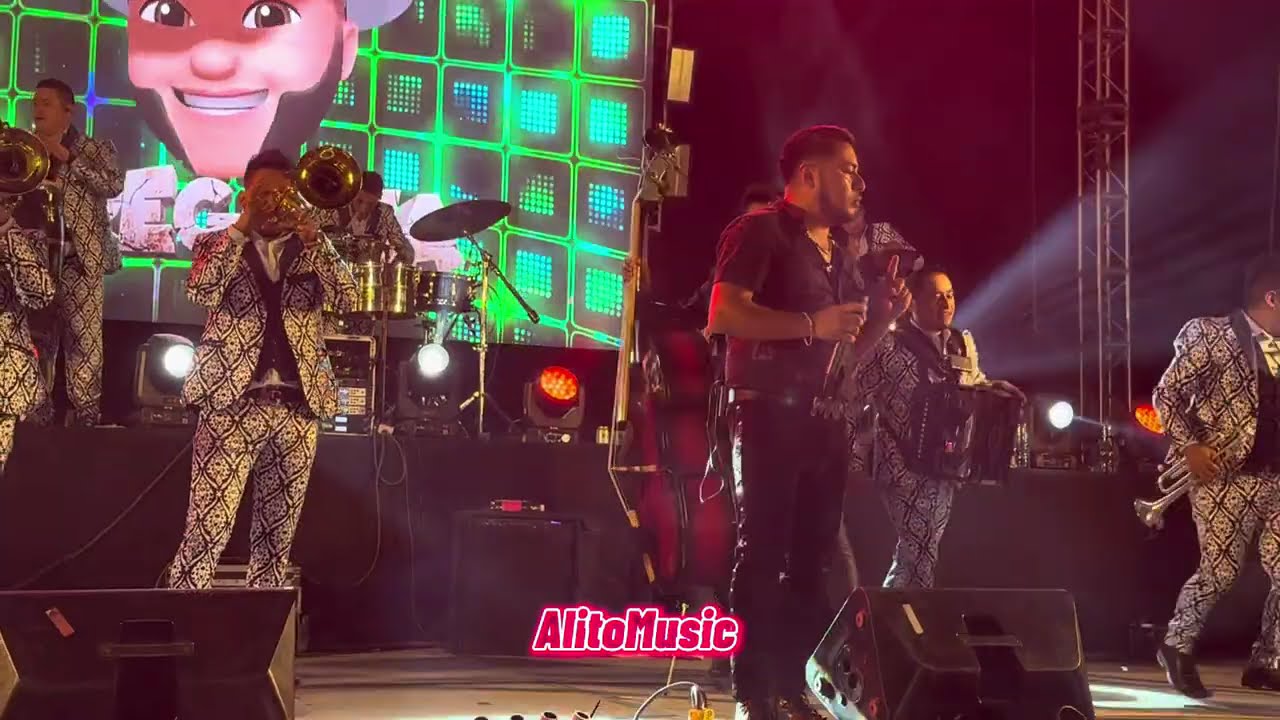 asi  se presenta banda la fregona en oaxaca con todos sus exitos y la gente les encanta