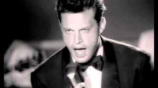 Luis Miguel   Por debajo de la mesa Video Oficial