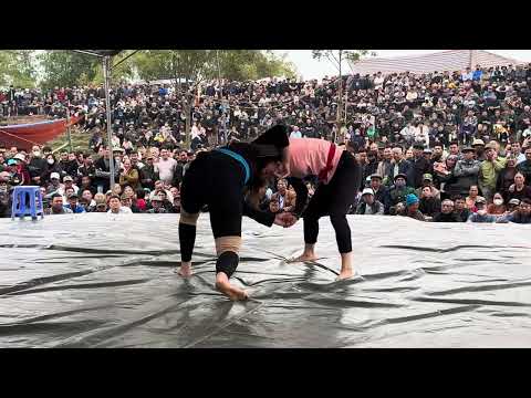 Beautiful petite female wrestler fighting in the ring #wrestling #thinhhanh #vatnu