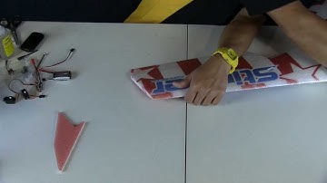 Aerobeez Stinger Flying Wing Build Review Part 3: Winglet Install!