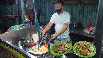 Phát hiện quán ăn gốc Hoa chất lượng có sao ở vỉa hè Sài Gòn, khách rất đông