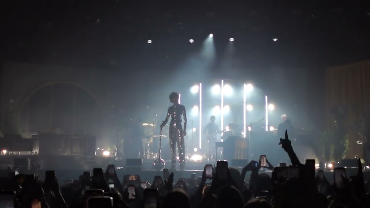 sombr - back to friends (Live in Madrid - Feb 2026)