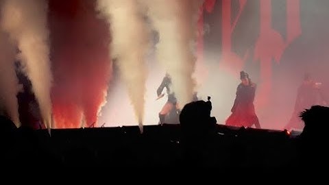 Taylor Swift “…Ready For It?” Reputation Stadium Tour Opening