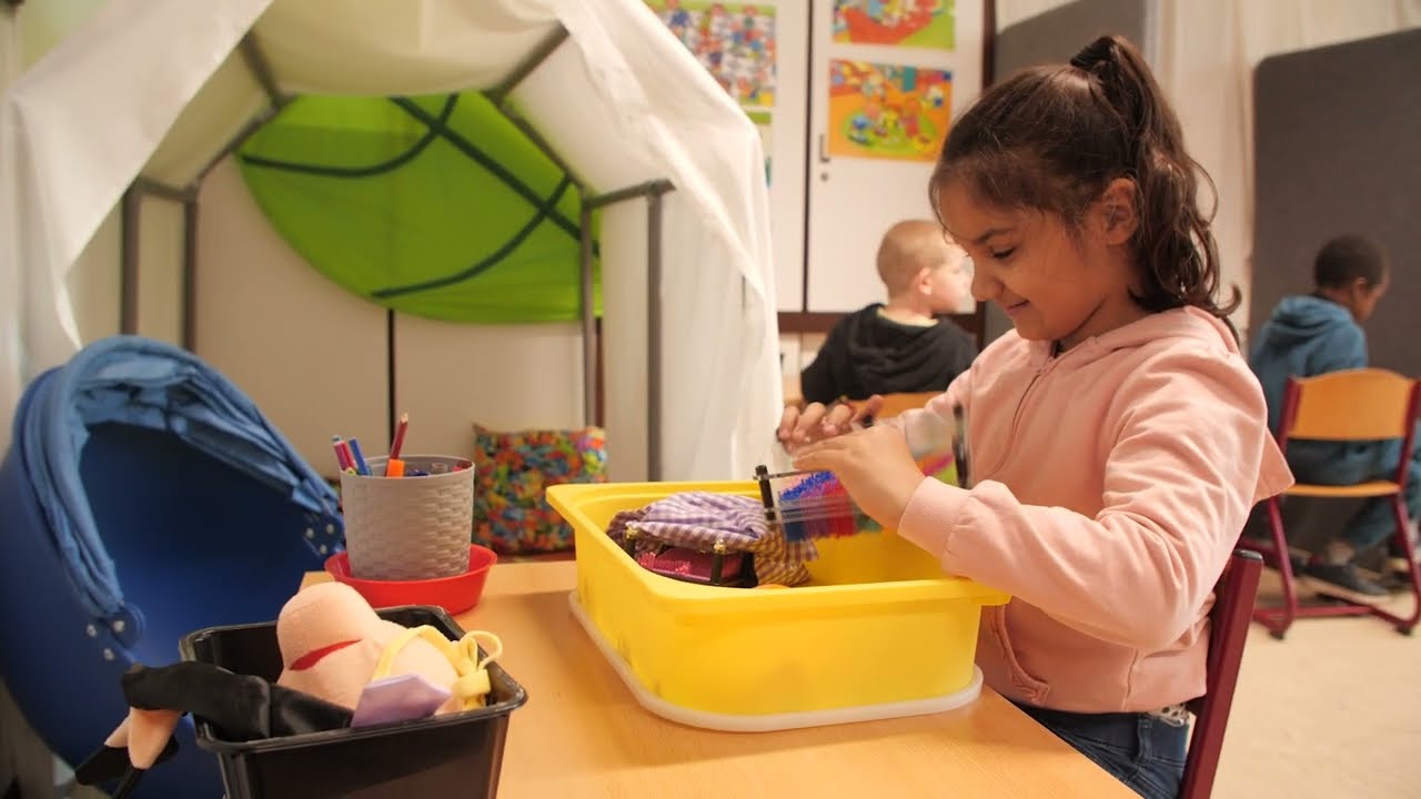 Ondertussen in de autiklas - StedelijkOnderwijs.tv