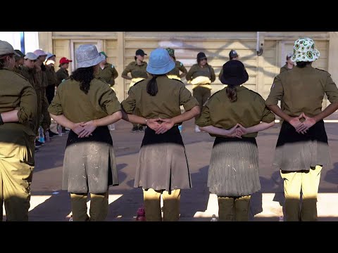 פחות מעדיפים שנלך לצבא תלמידות האולפנה שעוברות הכנה לצה ל 