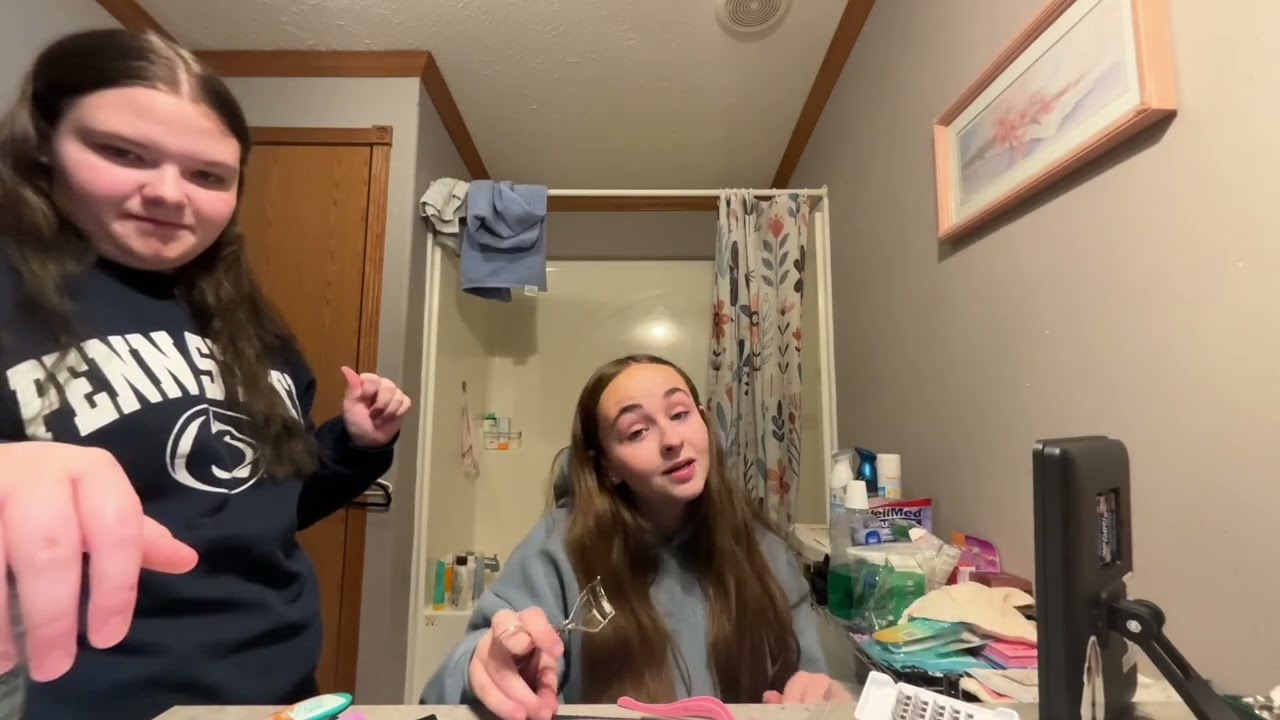 Lashes tuff video watch it 👅