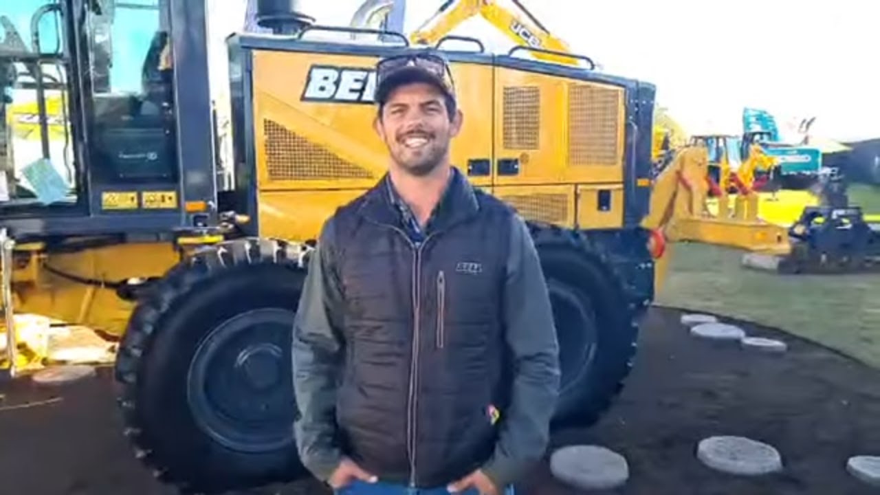Bell Equipment is hier om te bly! Watter toerusting het hulle hier op Nampo 2026?