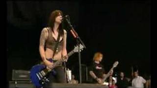 The Distillers Beat Your Heart Out (Reading) chords