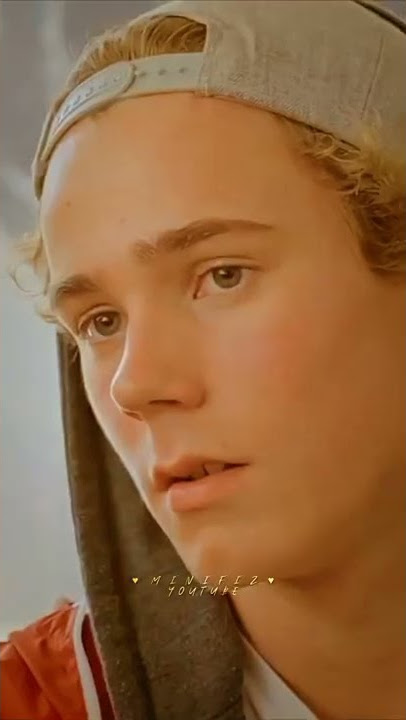 Idk why their first eye contact still gives me🦋😍              #IsakEven#SKAM