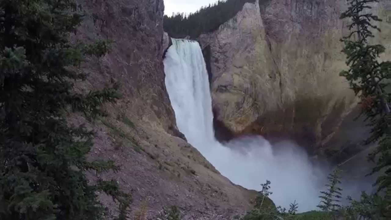 Looking at Yellowstone Lower Fall on Uncle Tom's Trail