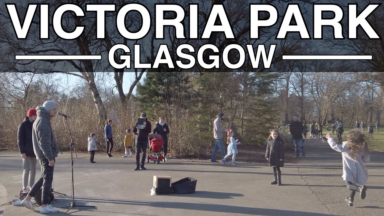 Walking Through Victoria Park, Glasgow, Scotland | 4K, Binaural Audio