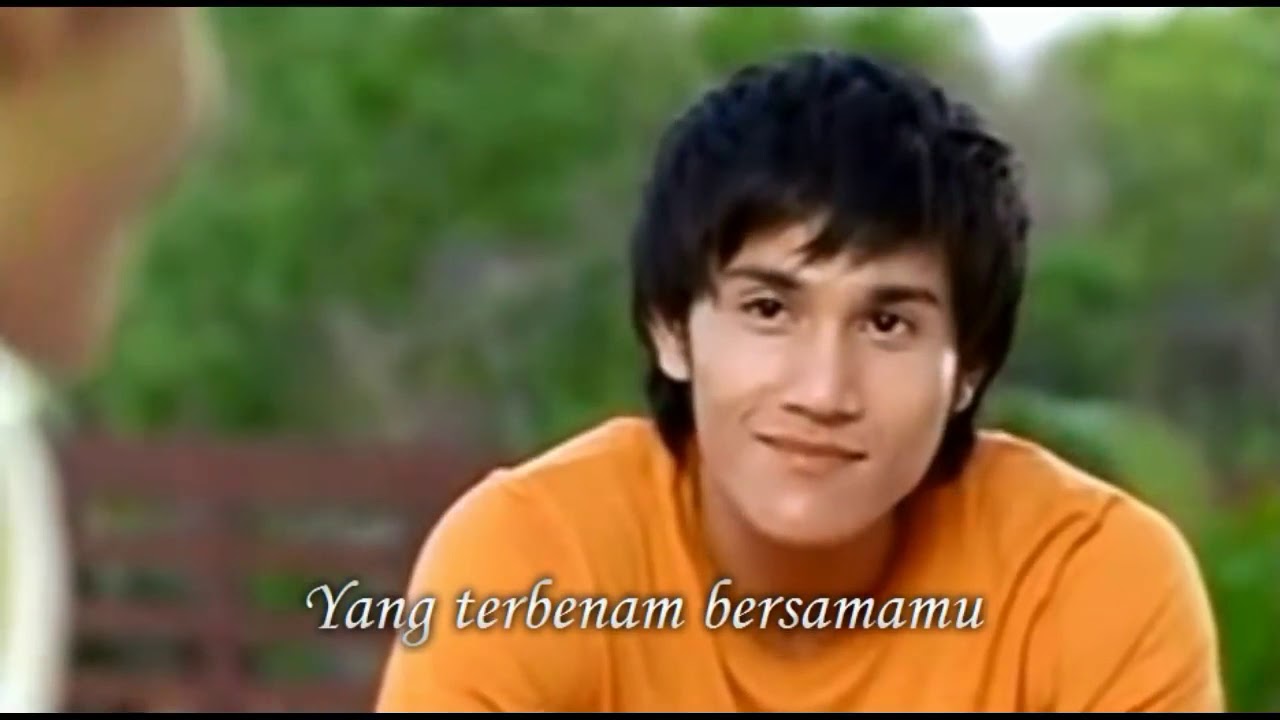 Sang Alang Sendiri (With Lyrics) YouTube Sang Alang Sendiri (With Lyrics) YouTube