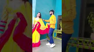 Yellow Saree Me Nisha Guragain Uffff....