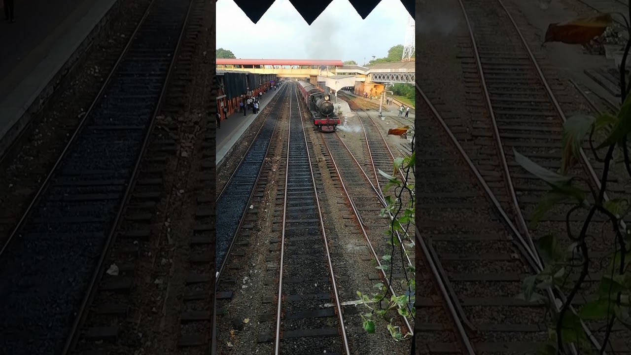 Steam locomotive (වාෂ්ප දුම්රිය) - Maradana Sri Lanka