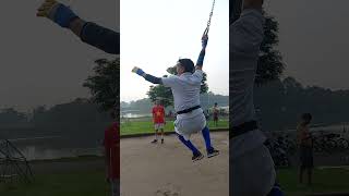 Thầy Giáo Trần Lâm Chào Lan Tỏa Xích Đu Vòng Công Viên Yên Sở Hà Nội Việt Nam.