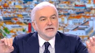 Pascal Praud sur la dette publique : "C’est jamais de sa faute à Emmanuel Macron !"