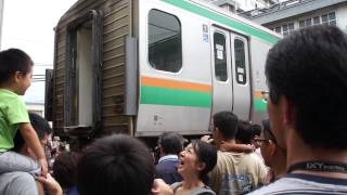東京総合車両センターE231系車体上げ下ろし実演
