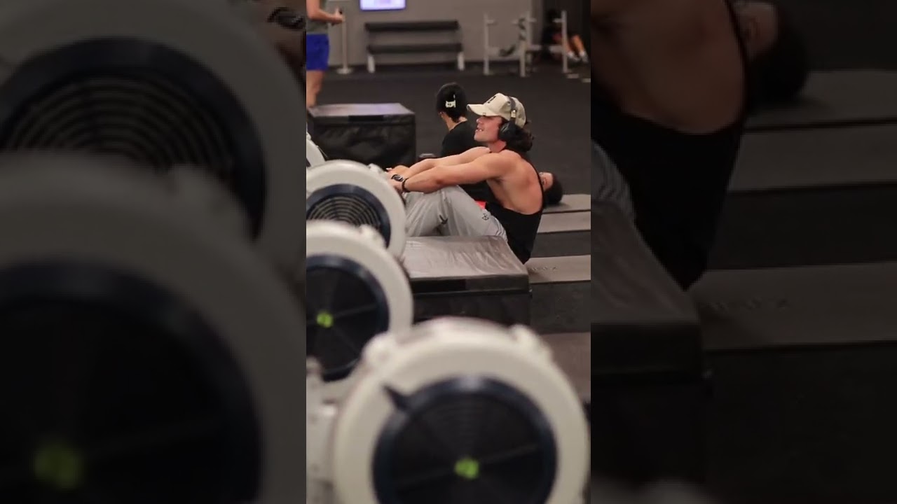 copying peoples exercise at the gym // two at once