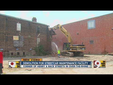 Streetcar demolition begins