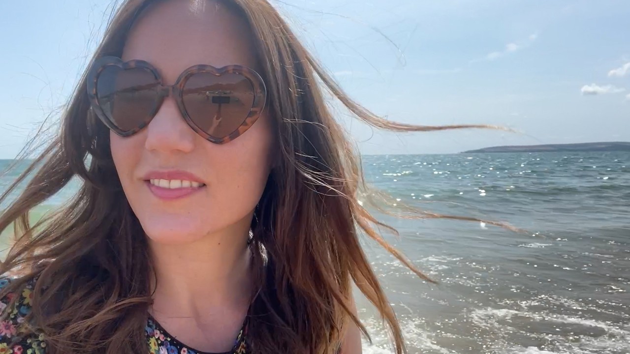 Betty at the beach! 🌊