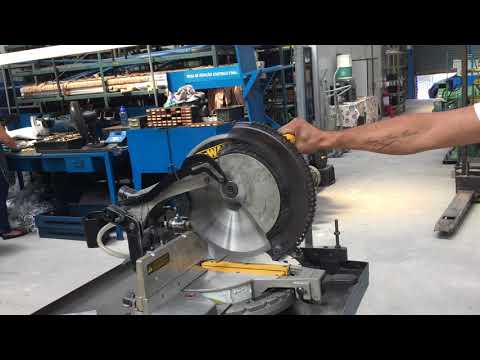 SERRA ESQUADRIA DEWALT