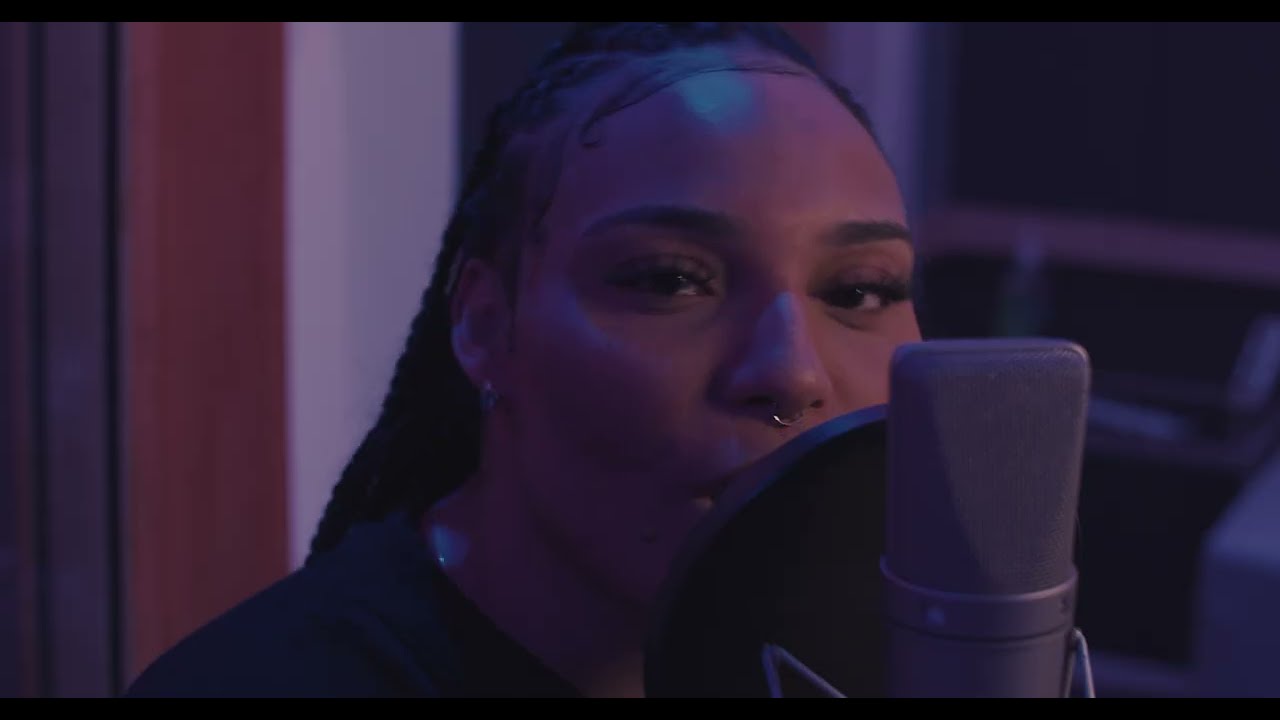 在 YouTube 上观看 Sharna Bass - Arz Interlude (Feat. Arz)