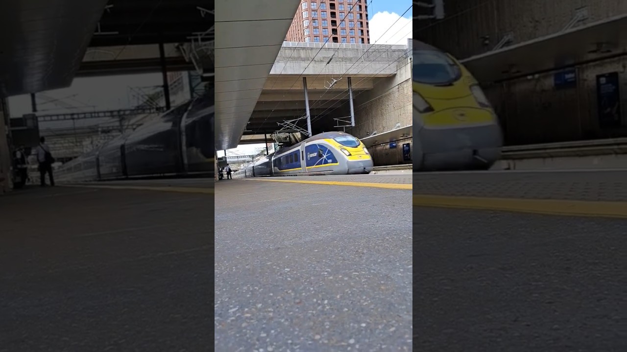 Eurostar Class 374 zooms past Stratford International for Bruxelles Midi (Brussels)