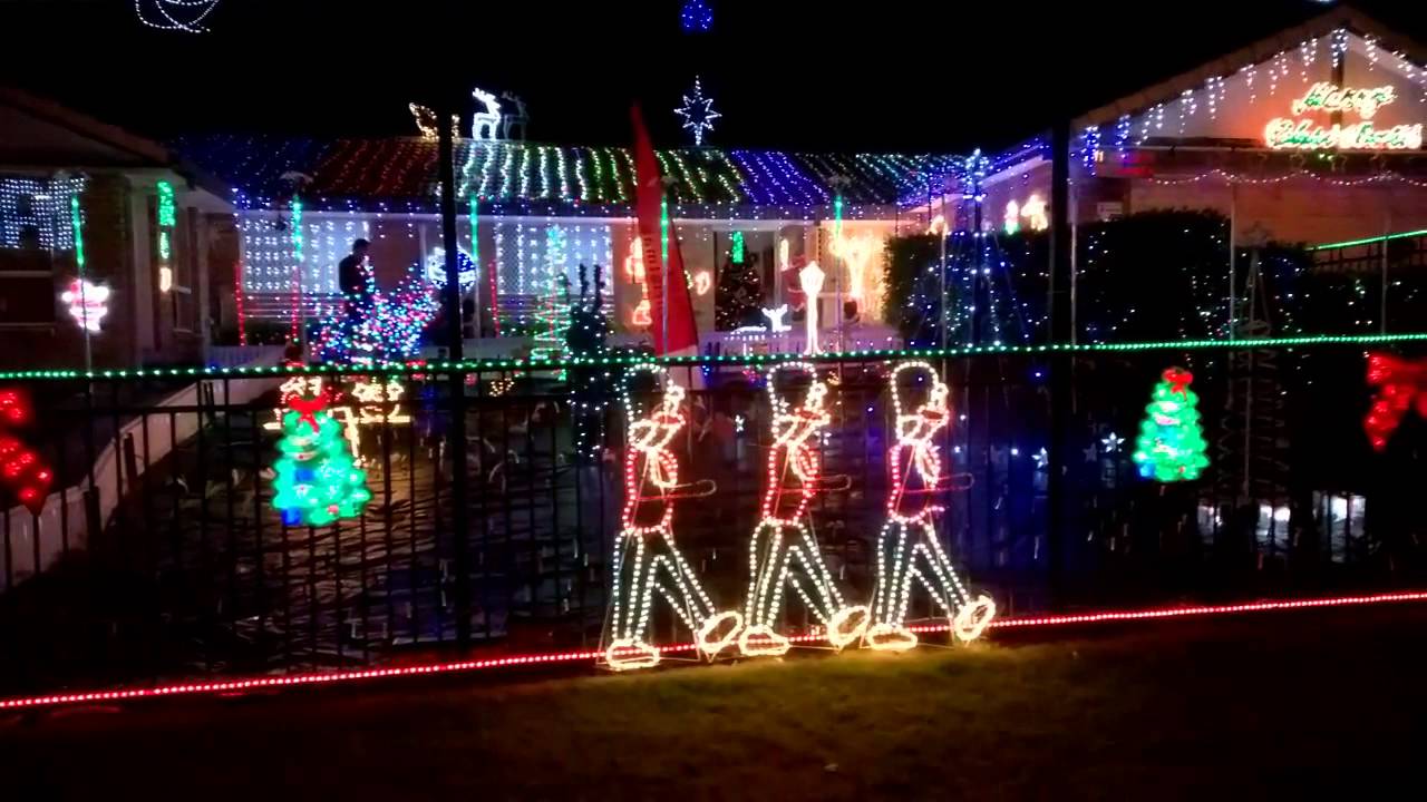 Christmas in Australia Christmas Lights 2014 in Upper Middle Brisbane