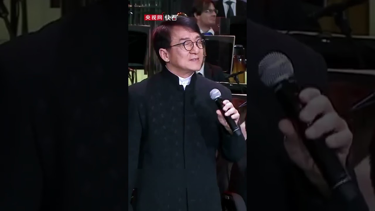 重温成龙版的《男儿当自强》 熟悉的旋律带我们回到热血沸腾的青春岁月